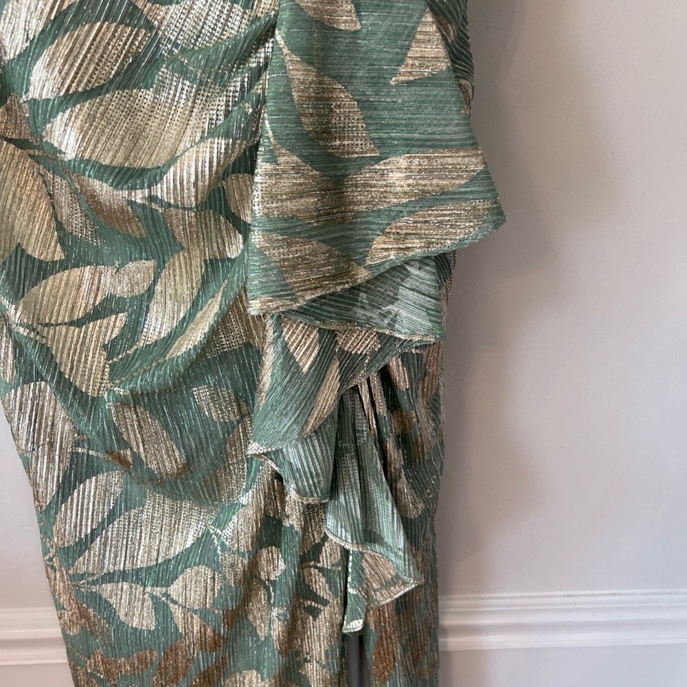 Adrianna Papell One Shoulder Dress in Green and Gold - Picture 3 of 7